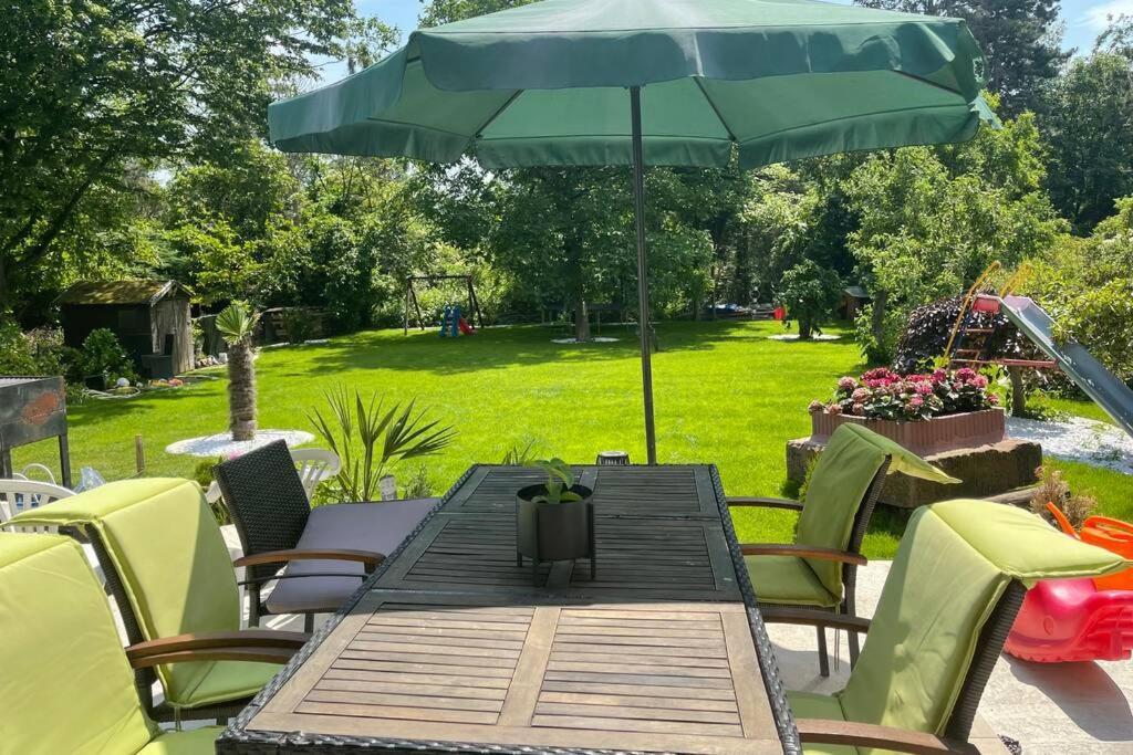 Wunderschoene Terrassenwohnung Mit Blick Ins Gruene! เมียร์บุช ภายนอก รูปภาพ